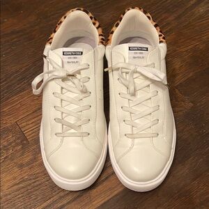 Kenneth Cole White and Brown Sneakers Casual Minimalist Design
